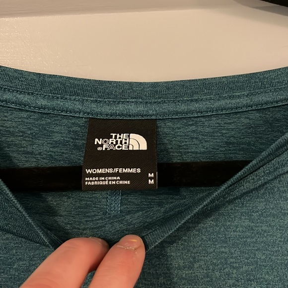 The North Face - thin running top - size M - Picture 3 of 4